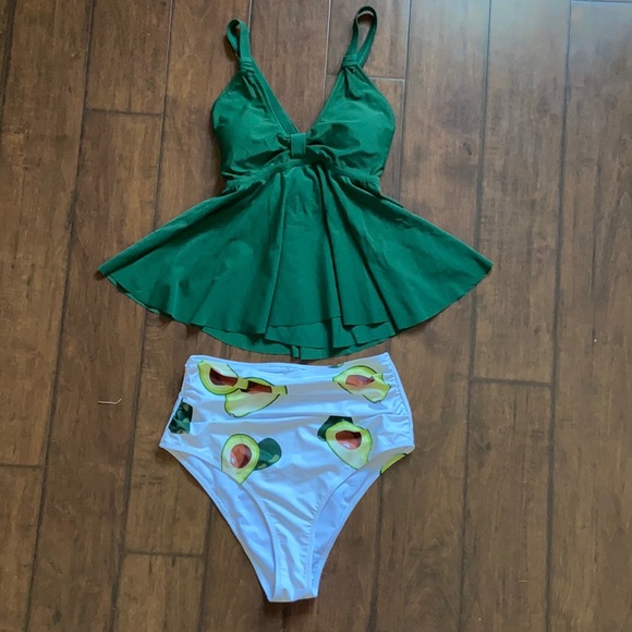 Cupshe swimsuit green with avocado - Picture 7 of 7